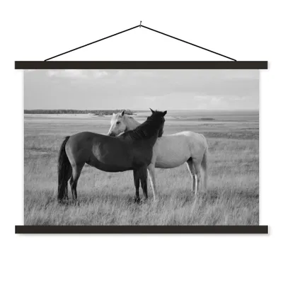 Produktbild von MuchoWow® Textilposter Pferde - Tiere - Porträt - Schwarz-Weiß - Landleben 120x80 cm mit schwarzem Rahmen - Wanddeko