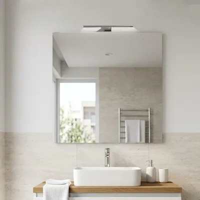 Immagine prodotto di Specchio semplice 120x110 con lampada LED per bagno moderno