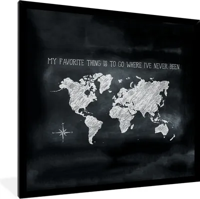 Produktbild von MuchoWow® MuchoWow® Gerahmtes Poster Weltkarte - Kreidetafel - Kompass 40x40 cm - Poster mit zchwarzem Bilderrahmen - Mit Rahmen - Wanddekoration Schlafzimmer
