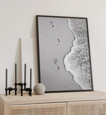 Produktbild von Poster Spuren im Sand, groesse_poster:30x40 cm, groesse_rahmen:birke 30x40 cm