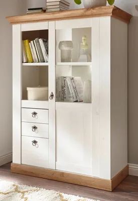 Produktbild von Vitrine "Hemsby" in weiß Pinie und Eiche Wotan Landhaus Anrichte 102 x 139 cm