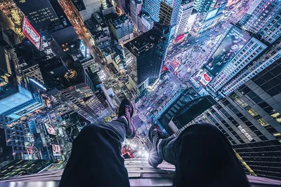 Obrázek produktu pro Plakát Na okraji Times Square 91,5x61cm