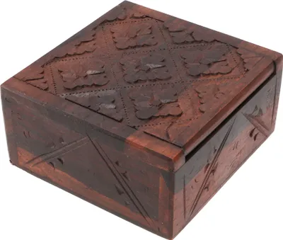 Produktbild von Beschnitzte Kleine Schatztruhe, Quadratische Holzschachtel, Schmuck Dose, Schatzkiste - Modell 19, Braun, 4,5*9,5*9,5 cm, Dosen, Boxen & Schatullen