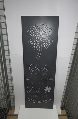 Produktbild von Gilde Wandrelief, rechteckig, Glück, Kleeblattmotiv, Spruch, Metall, grau, VE 2 Höhe: 90.00 cm Breite: 30.00 cm Tiefe: 3.00cm 69584