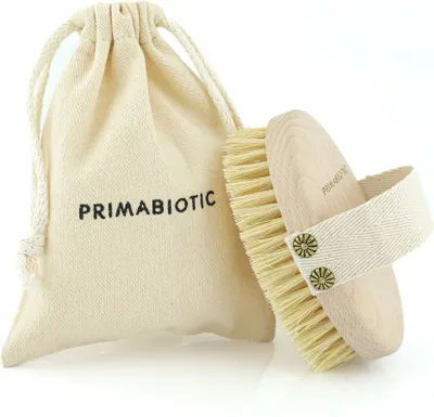 Produktbild von Primabiotic Körpermassagebürste mit Beutel – Ökologisches Produkt – Buchenholz & Agavenfasern – Ideal für Trockenmassage und Cellulite-Bekämpfung