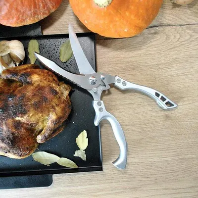 Produktbild von Famanu Geflügelschere aus rostfreiem Stahl mit Sicherheitsgriff aus Aluminium - Silber