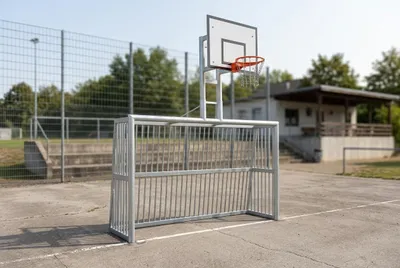 Produktbild von Fussballtor - Bolzplatztor - 3,00 x 2,00 m - mit Basketballaufbau - UNKAPUTTBAR