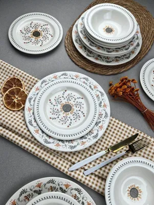 Obrázok produktu pre Hermia Concept, vysoko kvalitná 24-dielna jedálenská súprava zo 100 % porcelánu | 6 servírovacích tanierov (27 x 27 cm), 6 tanierov (23 x 23 cm), 6 dezertných tanierov (22 x 22 cm), 6 misiek (17 x 17 cm) | Vhodné do umývačky riadu a mikrovlnnej rúry, elegantný dizajn pre každú príležitosť.