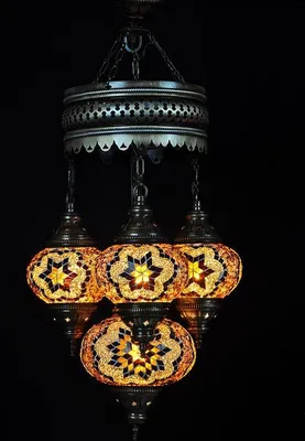 Produktbild von 4-globige türkische Hängelampe aus braunem Mosaikglas – orientalische Deckenleuchte mit 4 Kugeln