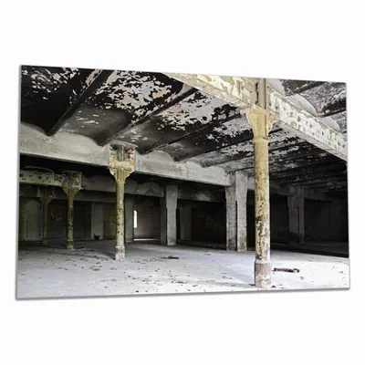 Produktbild von Wallario Herdabdeckplatte aus Glas, Größe 80 x 52 cm 1-teilig, Motiv Verlasse Brauerei - Alte Industriehalle