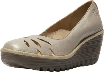 Produktbild von FLY London Pumps aus Leder mit robuster Keilsohle und gepolsterter Lederdecksohle