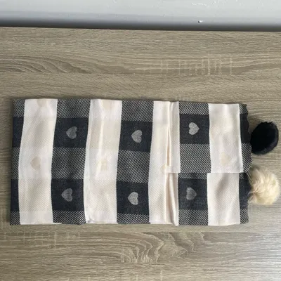 Zdjęcie produktu dla SWAT PANY Damski szal pashmina, kremowy w serduszka