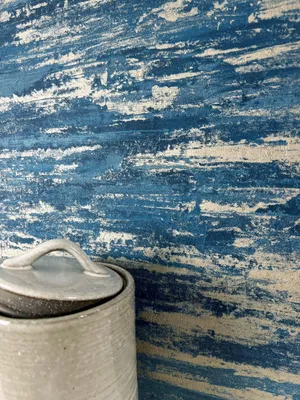Produktbild von NEWROOM Tapete Blau Vliestapete Uni - Mustertapete Modern Gold Metallic Struktur Leicht glänzend Glanztapete Industrial Einfarbig