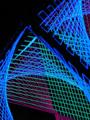 Produktbild von PSYWORK Schwarzlicht 3D StringArt Würfel "Tiefenrausch", 40cm