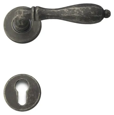 Produktbild von Frederico R901 GHIDINI Türdrücker-Rosetten-Garnitur (Oberfläche: Messing M69 - antik silbergrau, Lochung: PZ, Türstärke: 38 - 42 mm) Oberfläche: Messing M69 - antik silbergrau Lochung: PZ Türstärke: 38 - 42 mm