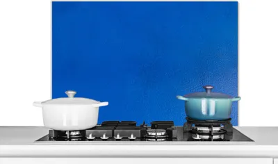 Produktbild von KitchenYeah®  Spritzschutz Küche - Küchenrückwand - Wandschutz für Herd und Spüle - Wand - Farbe - Blau 90x60 - Alu-Dibond (Alternative zum Spritzschutz aus Glas) - Hitzebeständig - Herdspritzschutz -