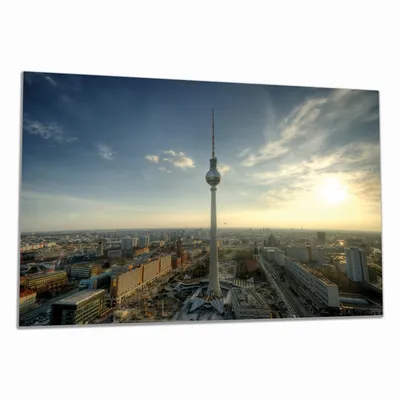Produktbild von Wallario Herdabdeckplatte aus Glas, Größe 80 x 52 cm 1-teilig, Motiv Fernsehturm Berlin mit Panoramablick über die Stadt