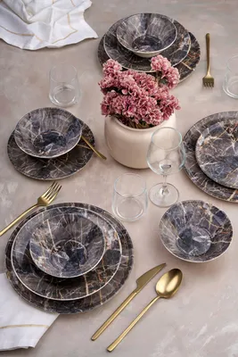 Productafbeelding van Hermia Concept, hoogwaardige serviesset bestaande uit 24 delen, 100% keramiek | 6 serveerplaten (25x25x2,5 cm), 6 borden (21x21x3,5 cm), 6 kommen (14x14x4,5 cm), 6 dessertborden (19x19x2 cm) | Geschikt voor vaatwasser en magnetron.