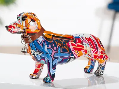 Produktbild von Gilde Dackel Street Art stehend Graffiti, mit Halsband und Glocke H: 16.50 cm B: 26 cm T: 8cm 36766