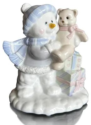 Porzellanfigur Schneemann mit Geschenken, 14,8 cm, Wohndekoration