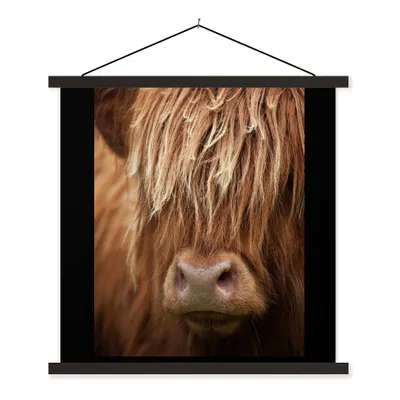 Produktbild von MuchoWow® Textilposter Schottische Highlander-Kuh - Nahaufnahme 40x53 cm mit schwarzem Rahmen - Abbildung