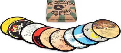 Produktbild von Vinyl Untersetzer im 10er Set aus echten Schallplatten im zufälligen Design