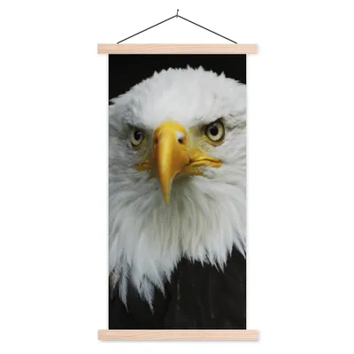 Produktbild von MuchoWow® Textilposter Adler - Schwarz - Weiß 40x80 cm mit holzfarbenen Rahmen - Wohnzimmer