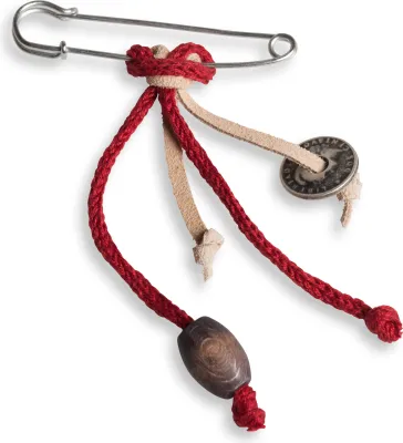 Produktbild von Knit Factory Brosche - Bordeaux