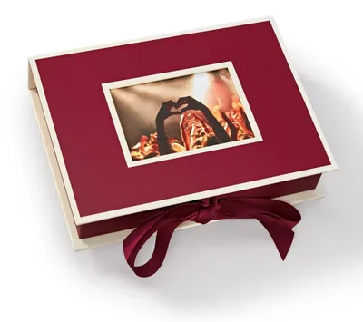 Fotobox mit Sichtfenster, 20,7x15,3x4,7 cm, für Fotos 13x18 cm, bordeaux