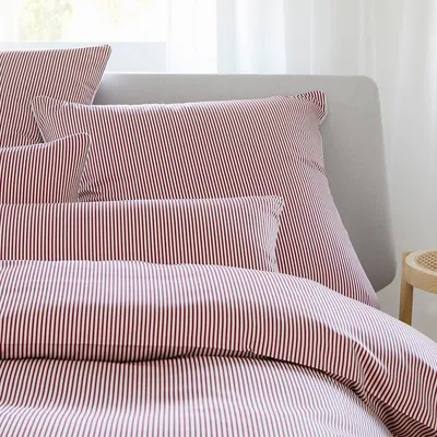 Produktbild von elegante Mako-Satin Hamburger Streifen 2460 - Farbe: Bordeaux - 1, 80/80 155/200 cm