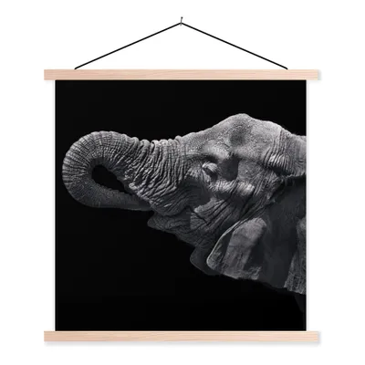 Produktbild von MuchoWow® Textilposter Elefant - Tiere - Schwarz - Natur 60x60 cm mit holzfarbenen Rahmen - Wanddekoration