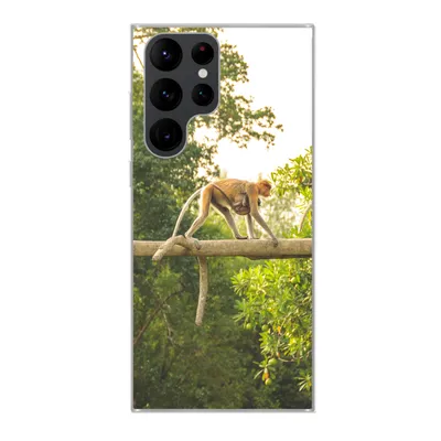 Produktbild von MuchoWow® Handyhülle Schutzhülle Hülle für Samsung Galaxy S22 Ultra Affen laufen auf Ast Silikon Softcase Handy Hülle - Abbildung