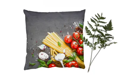 Produktbild von MuchoWow® Zierkissen Sofakissen Wohnzimmer Dekokissen 40x40 cm Nudeln - Kräuter - Tomate - Gewürze - Rustikal - Foto Kissen - Schlafzimmer Dekoration