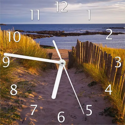 Produktbild von Wallario Design Wanduhr Weg durch die Dünen zum Meer an der Küste aus Echtglas, Größe 20 x 20 cm