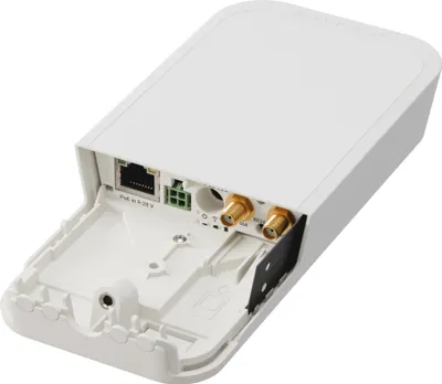 Zdjęcie produktu dla MIKROTIK ROUTERBOARD wAP LR9G kit (RBwAPR-2nD&R11e-LR9G)