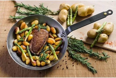 Obrázek produktu pro De Buyer RUNDE BRATPFANNE - MINERAL B 28CM