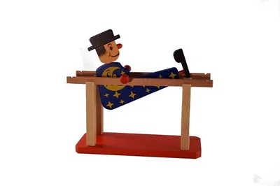Obrázek produktu pro Dřevěná hračka závodní gymnasta klaun měsíc výška=13,5cm NOVINKA