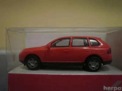 Produktbild von Herpa PKW Porsche Cayenne rot