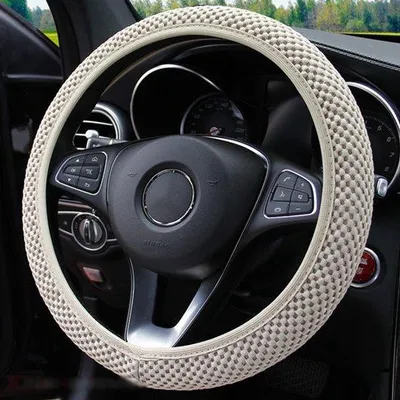 Immagine prodotto di Cappuccio universale per volante - 37-38 cm - Antiscivolo - Traspirante - Tessuto a rete traspirante - Per l'estate - Protezione per volante - Per veicoli da trasporto - Beige