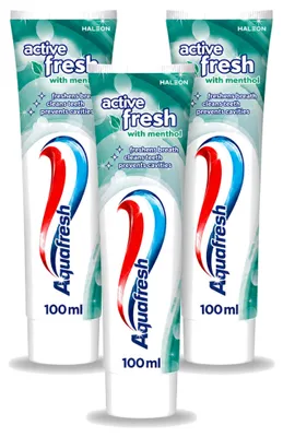 Image de 3 tubes de dentifrice Aquafresh Rafraîchissant, saveur menthol, 75 ml - Pack économique - 3 pièces