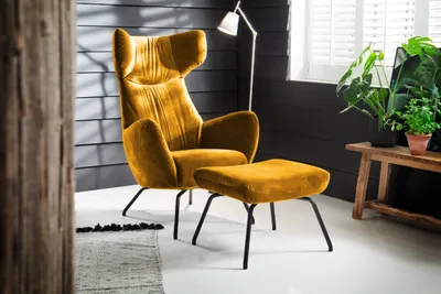 Produktbild von KAWOLA Sessel LOTTE Ohrensessel velvet curry mit Hocker