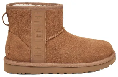 Imagen del producto de Bota UGG Classic Mini Side Logo, color Chestnut (para mujer) - Talla EU 41