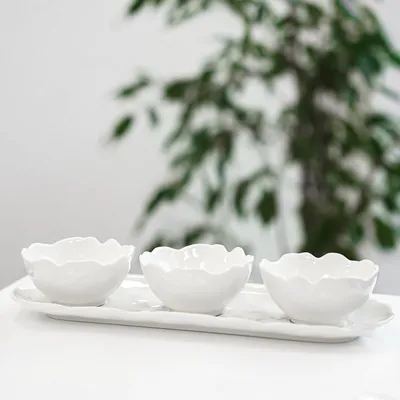 Produktbild von Alya 4-teiliges Snackschalen-Set in Wave-Style - 3 Schälchen & 1 Servierteller