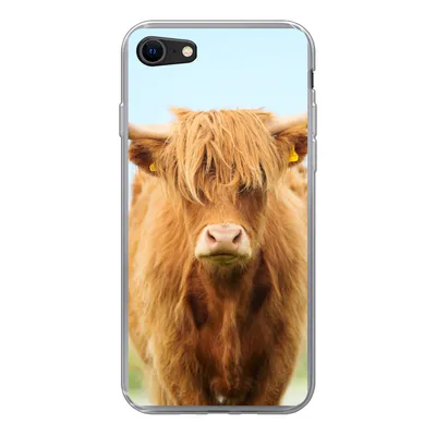 Produktbild von MuchoWow® Handyhülle Schutzhülle Hülle für iPhone 8 Schottischer Highlander - Haare - Gras Silikon Softcase Handy Hülle - Schutzhaube