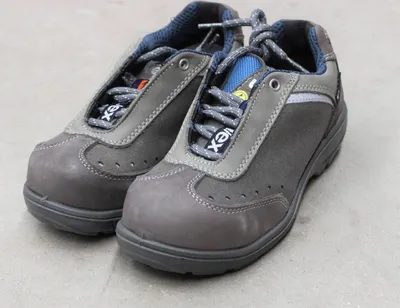 Image de UVEX 8696.9 Chaussures basses pour femmes Chaussures de sécurité pour femmes Chaussures de travail taille 35 ESD