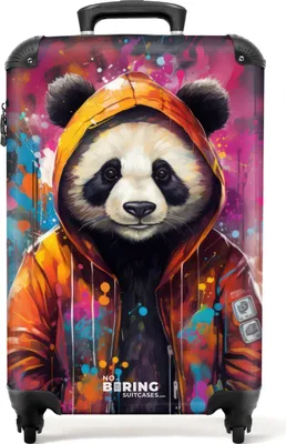 Obrázok produktu pre NoBoringSuitcases.com® Kufrík Príručná batožina Kufrík na kolieskach Malý cestovný kufor na 4 kolieskach - Panda s oranžovým kabátikom a farebnými škvrnami - Kabínová veľkosť < 55x40x23 cm a 55x40x20 cm - Foto kufor - Kabínová batožina - Palubná batožinaPríručná batožina Kufrík 55x35x20 cm, 36L,