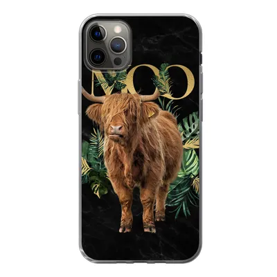 Produktbild von MuchoWow® Handyhülle Schutzhülle Hülle für iPhone 12 Pro Max Zauberspruch - Schottischer Hochländer - Pflanzen Silikon Softcase Handy Hülle - Hartschale