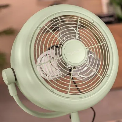 Image de Ventilateur sur pied vert, 2 vitesses, style rétro