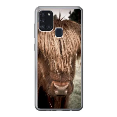 Produktbild von MuchoWow® Handyhülle Schutzhülle Hülle für Samsung Galaxy A21s Schottischer Highlander - Baum - Gras Silikon Softcase Handy Hülle - Hartschale