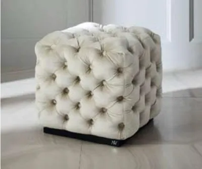 Produktbild von Hocker Fußhocker Polyester Wohnzimmer Stoff Weiß Luxus Sitz Chesterfield Möbel